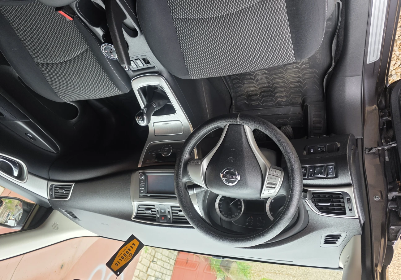 2015 Nissan Sentra VII (B17) 5