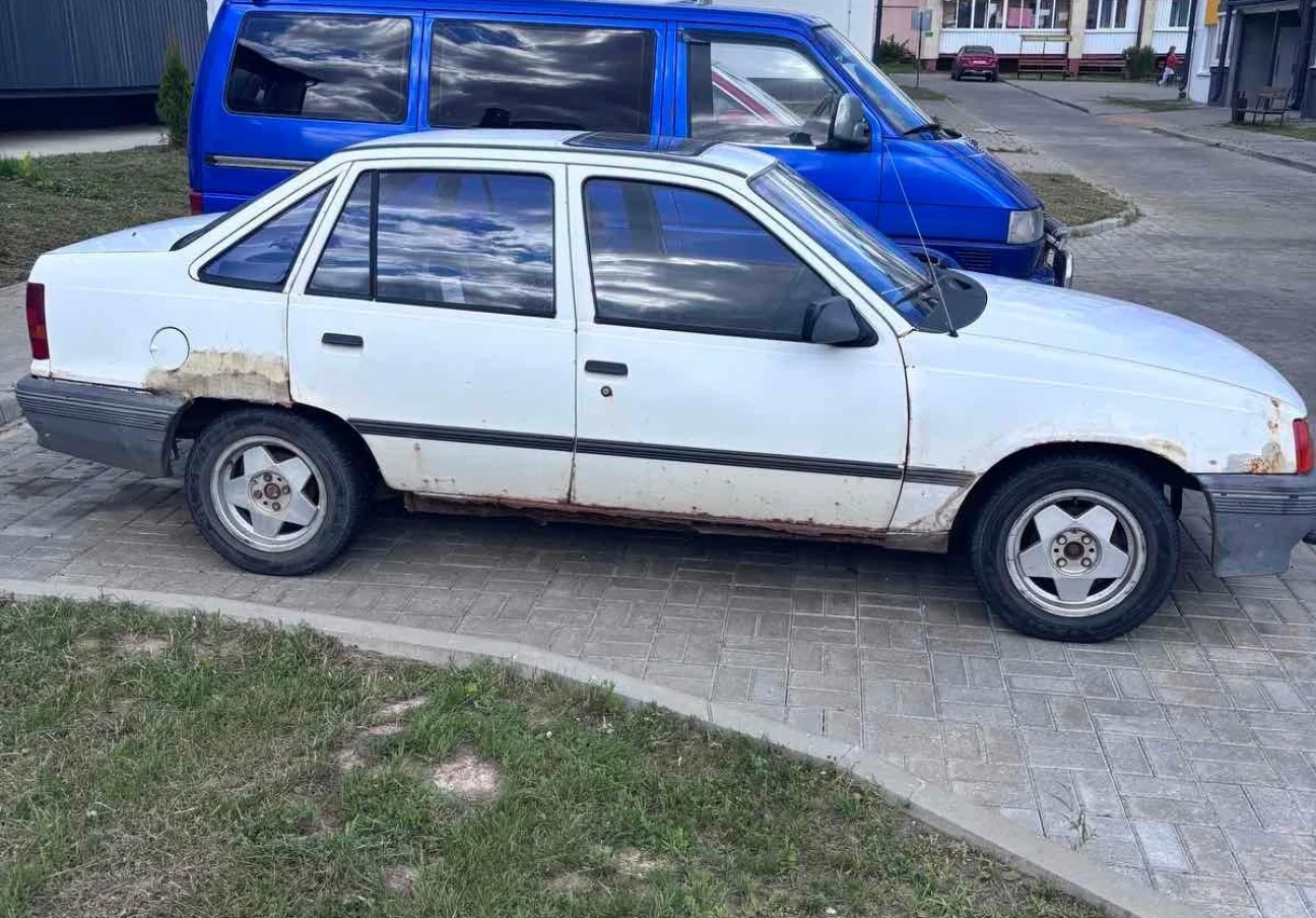 1987 Opel Kadett E 4