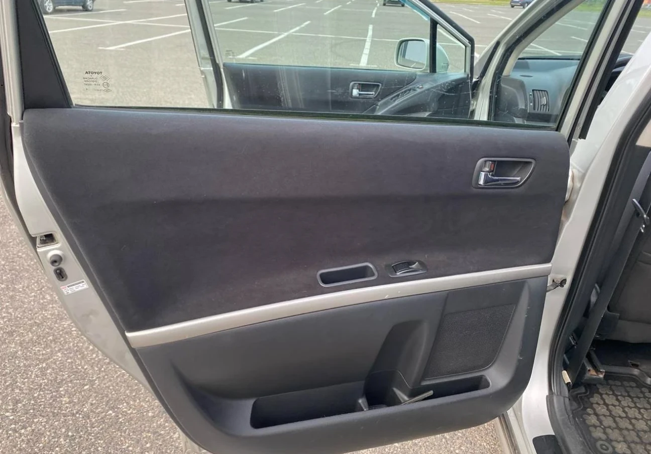 2006 Toyota Corolla Verso I Рестайлинг 12