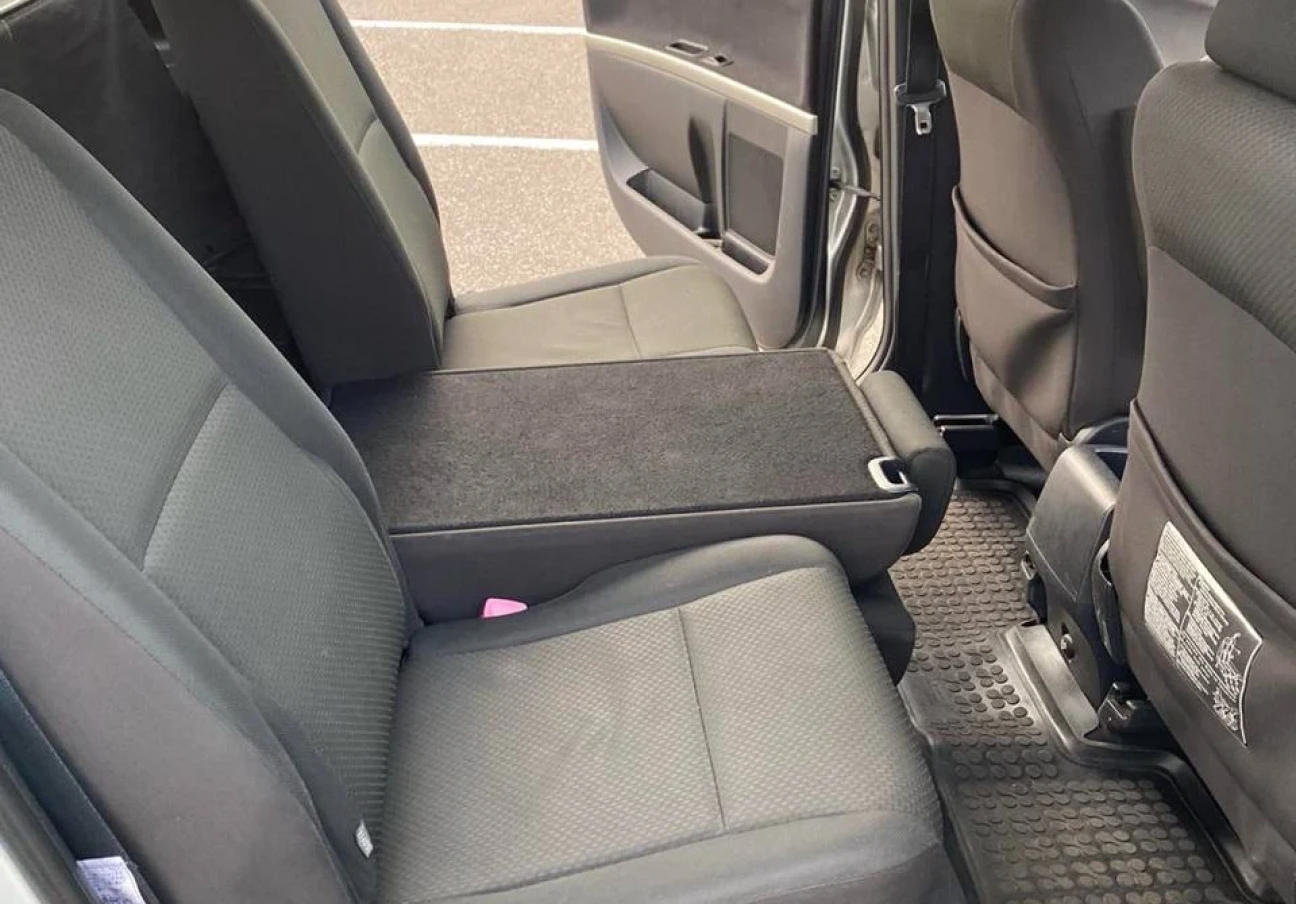 2006 Toyota Corolla Verso I Рестайлинг 14